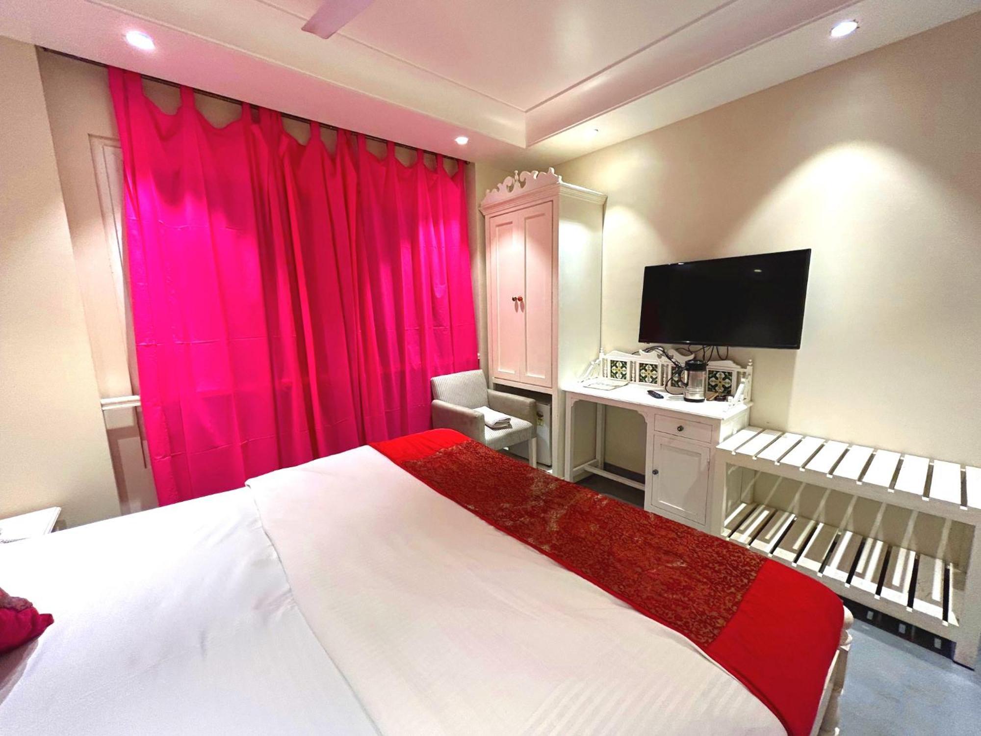 The Pinky Villa - Heritage Boutique Suites New Delhi Exterior photo