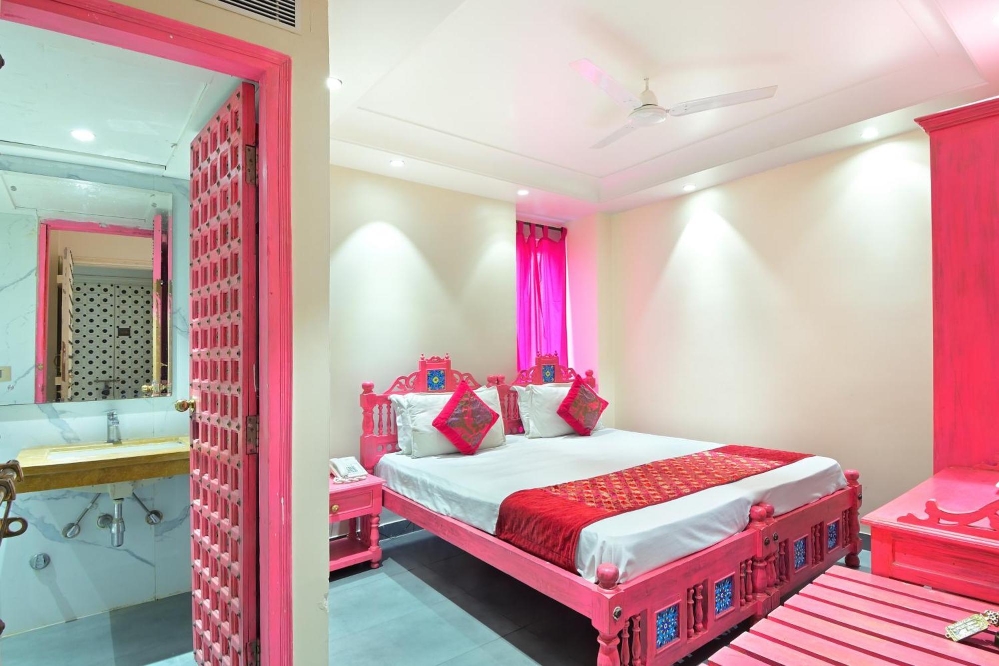 The Pinky Villa - Heritage Boutique Suites New Delhi Exterior photo